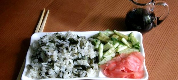 Морская капуста с рисом