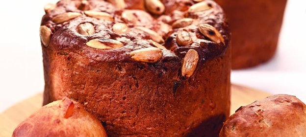 Коломбо, итальянский пасхальный кекс