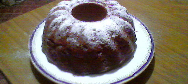 Кекс с корицей и изюмом